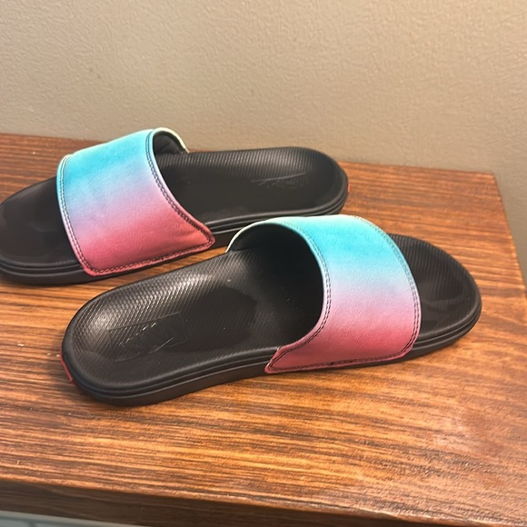 EUC Vans Sz 8 Ombre Slides Pink Green Aqua Black - Picture 3 of 6